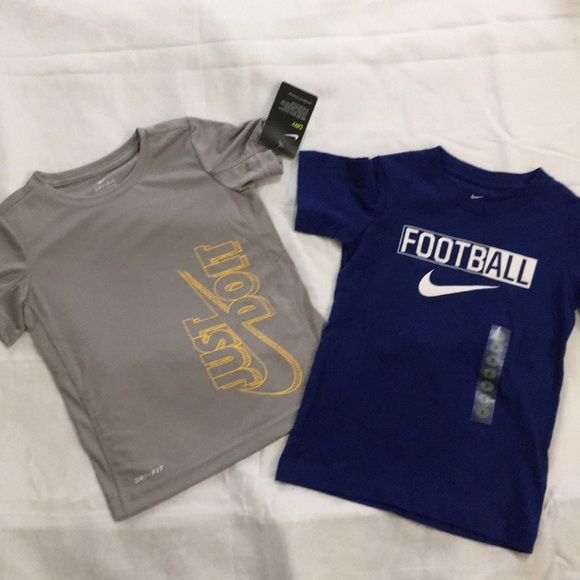 🔹NWT bundle 2 Nike Tees , Boys 5 - Picture 1 of 5